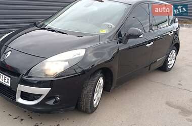 Renault Megane Scenic  2011