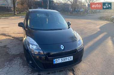 Renault Megane Scenic 2011