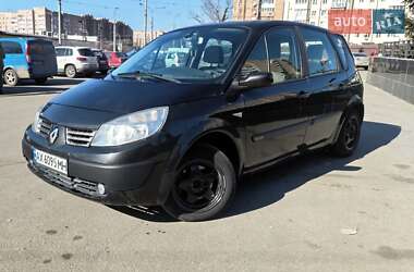 Renault Megane Scenic  2005
