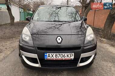 Renault Megane Scenic  2010