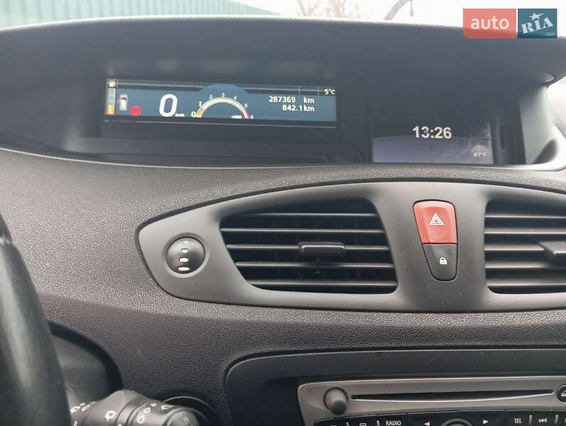 Мінівен Renault Megane Scenic