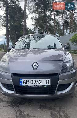 Renault Megane Scenic 2011