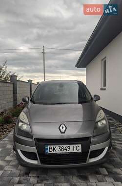 Renault Megane Scenic 2010