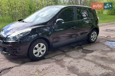 Renault Megane Scenic  2011