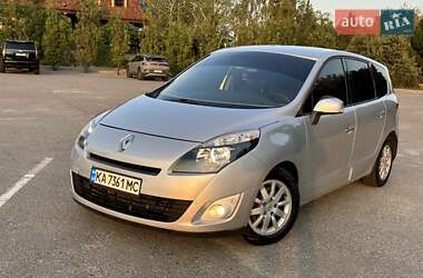 Renault Megane Scenic  2010