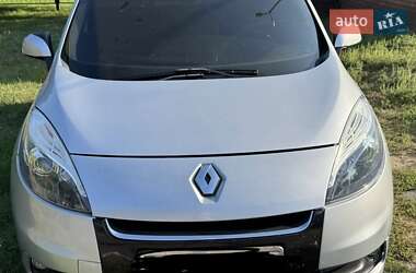 Renault Megane Scenic  2013