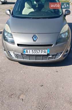 Renault Megane Scenic  2010