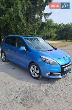 Renault Megane Scenic  2012
