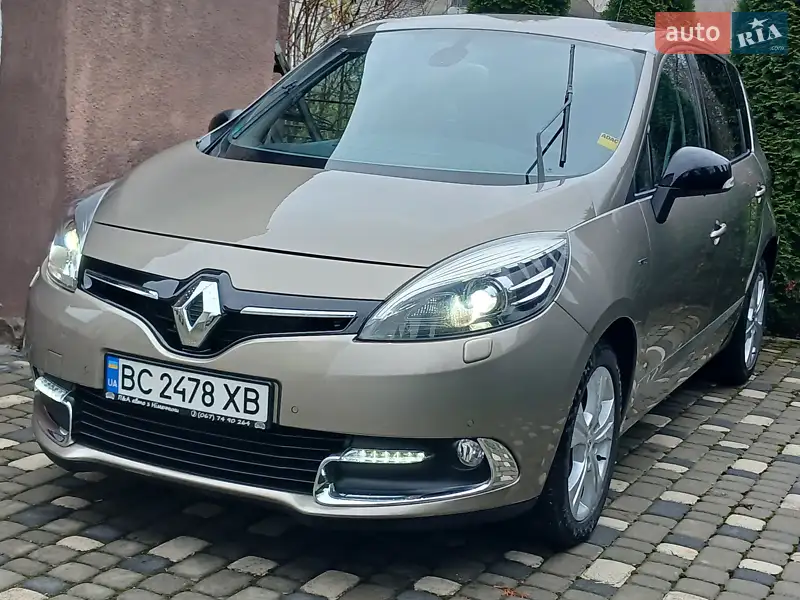 Renault Megane Scenic 2012