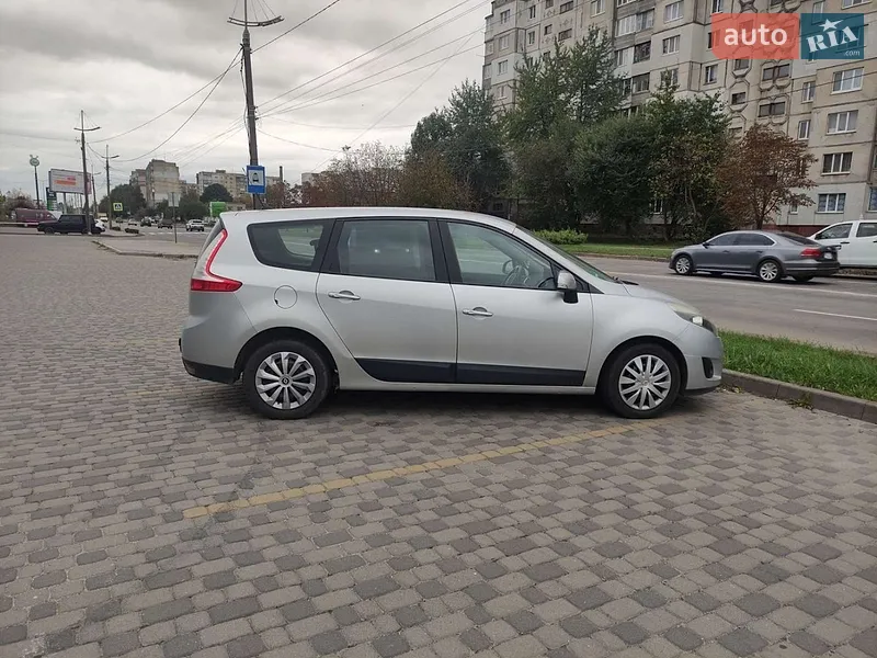 Renault Megane Scenic