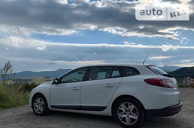 Renault Megane sport tourer 2012