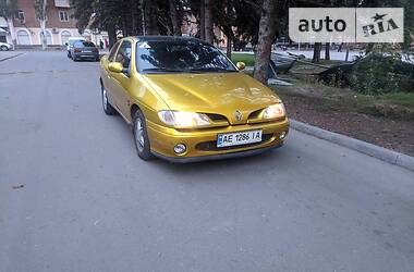 Renault Megane  1998