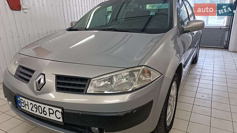 Седан Renault Megane