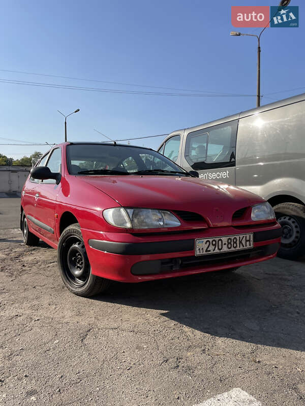 Хетчбек Renault Megane