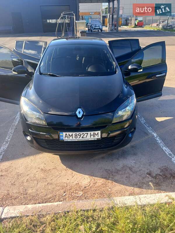 Хэтчбек Renault Megane