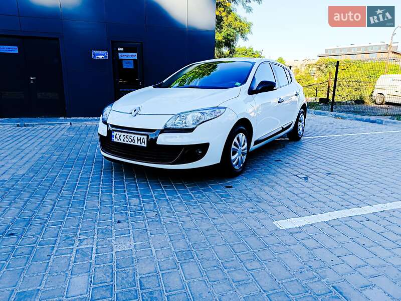 Хэтчбек Renault Megane