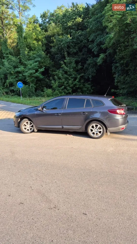 2010 Renault Megane - мініатюра 3