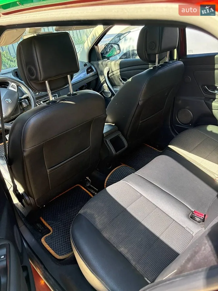 2012 Renault Megane - мініатюра 2
