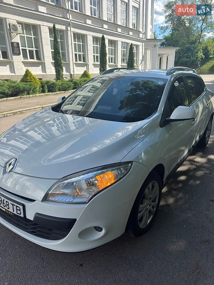 2012 Renault Megane - мініатюра 2
