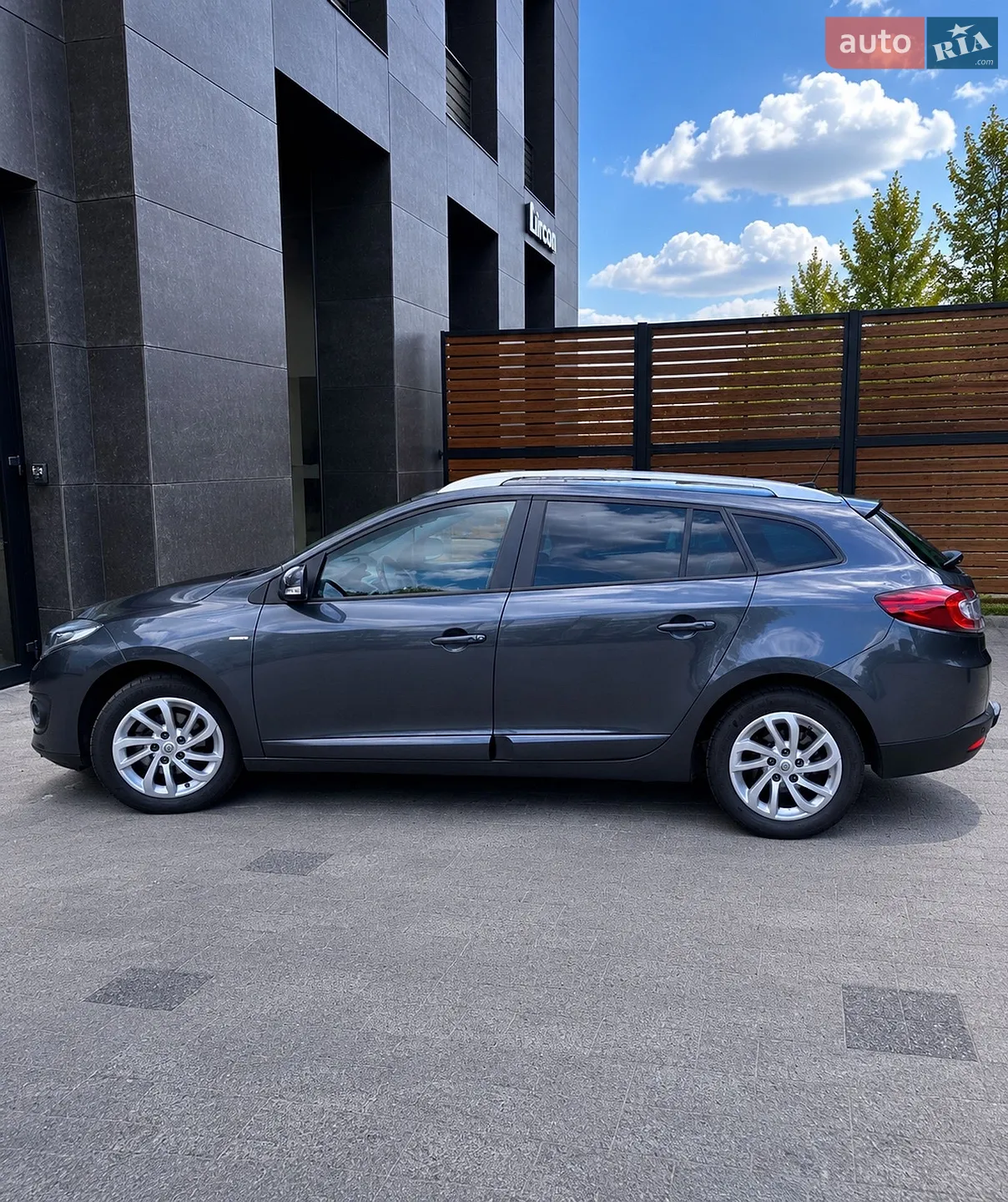 Renault Megane 2015 VIN VF1KZX40652454321 фото оголошення 3 з 10