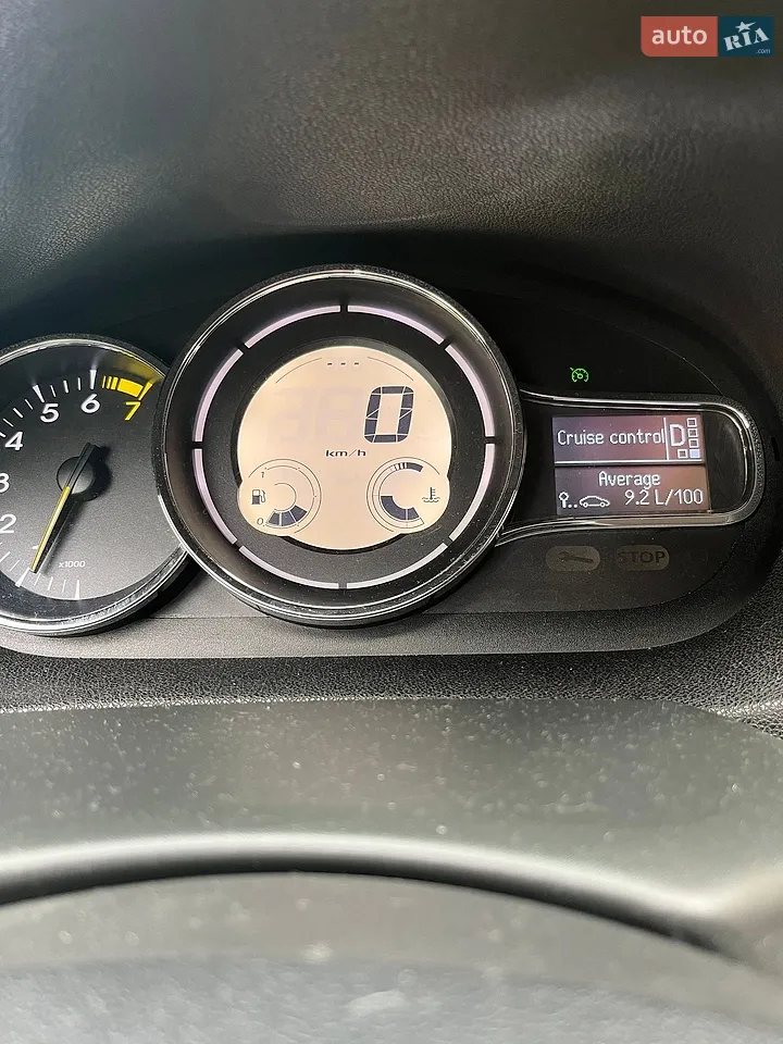2012 Renault Megane - мініатюра 2