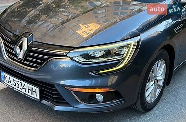 Седан Renault Megane 2017 в Киеве фото 45 Седан Renault Megane 2017 в Киеве