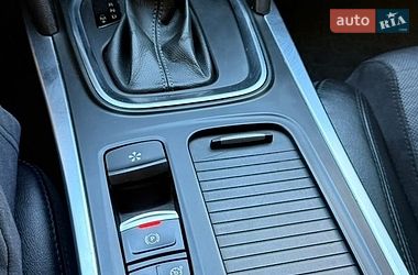 Седан Renault Megane 2017 в Киеве фото 54 Седан Renault Megane 2017 в Киеве