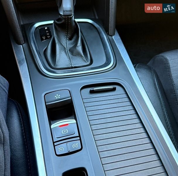 Седан Renault Megane 2017 в Киеве фото 54 Седан Renault Megane 2017 в Киеве