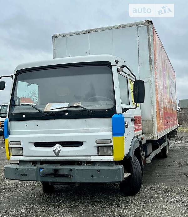 Вантажівки Renault Midliner