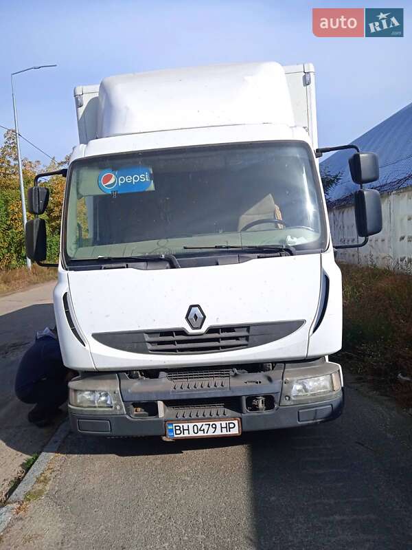 Вантажний фургон Renault Midlum