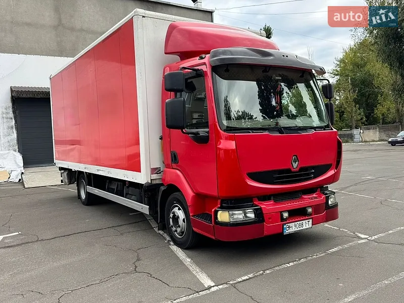 Renault Midlum 2012