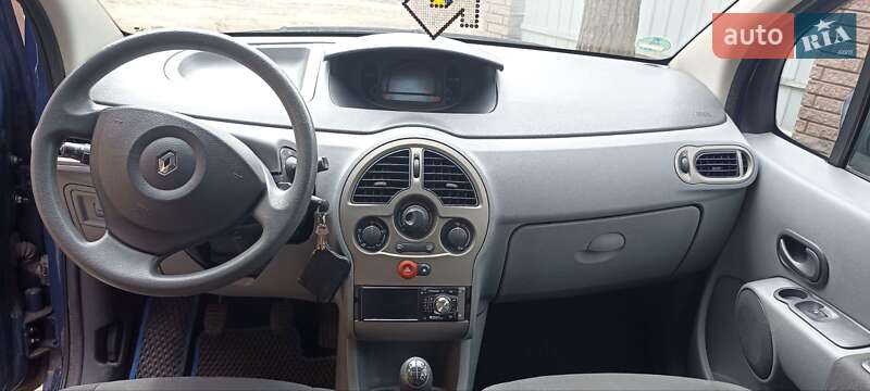 Хэтчбек Renault Modus 2009 в Львове