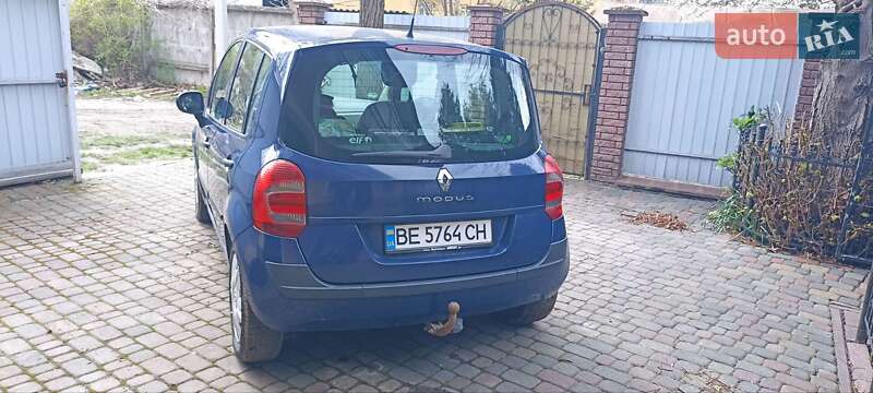 Хэтчбек Renault Modus 2009 в Львове