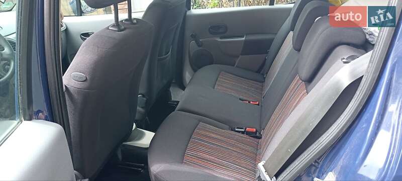 Хэтчбек Renault Modus 2009 в Львове