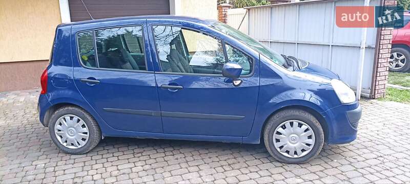 Хэтчбек Renault Modus 2009 в Львове