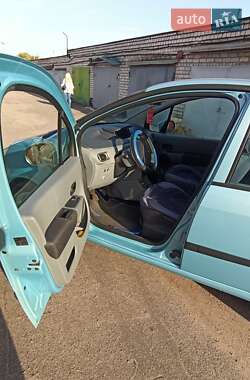 Renault Modus  2010