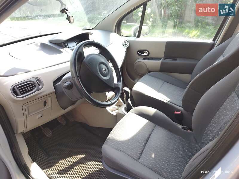 Хэтчбек Renault Modus 2005 в Шостке фото 19 Хэтчбек Renault Modus 2005 в Шостке