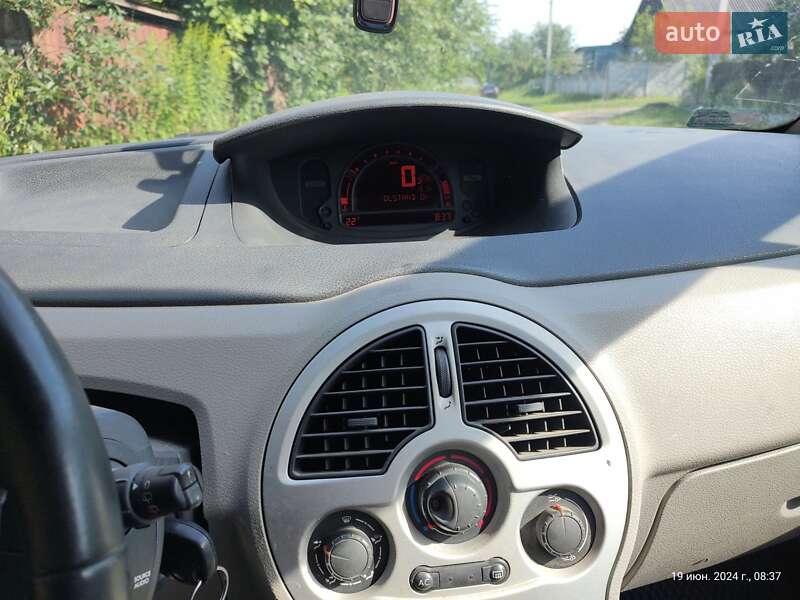 Хэтчбек Renault Modus 2005 в Шостке фото 21 Хэтчбек Renault Modus 2005 в Шостке