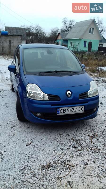 Хетчбек Renault Modus