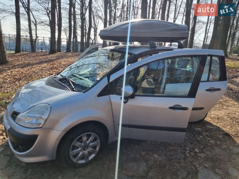 Хэтчбек Renault Modus 2009 в Запорожье