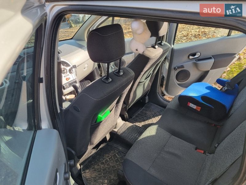 Хэтчбек Renault Modus 2009 в Запорожье