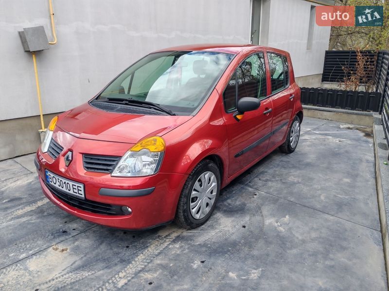Хетчбек Renault Modus 2004 в Почаєві