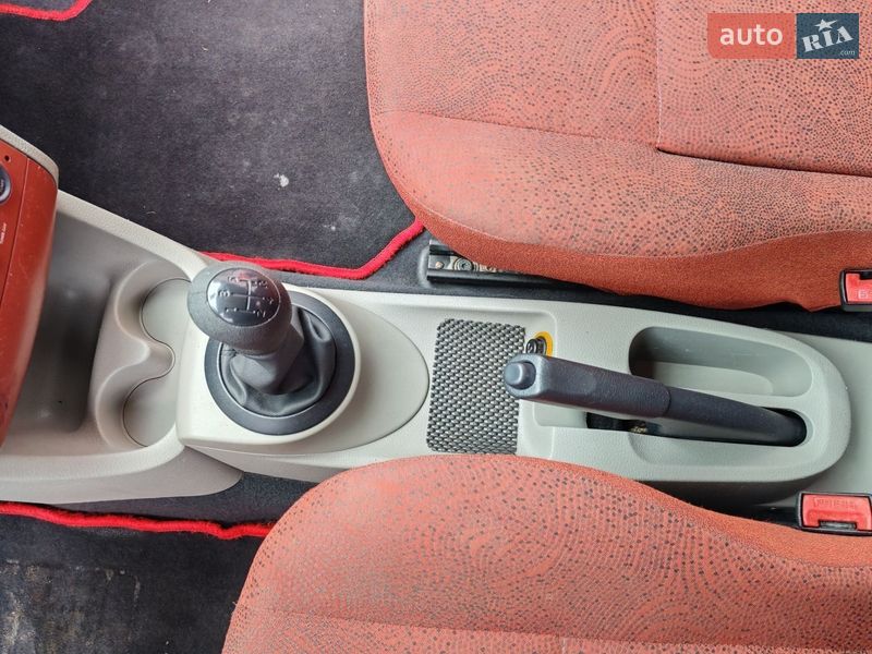 Хетчбек Renault Modus 2004 в Почаєві