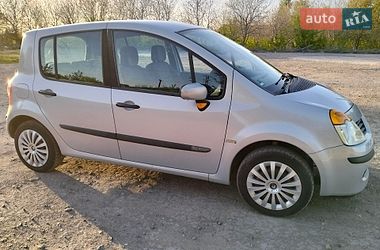 Renault Modus  2005