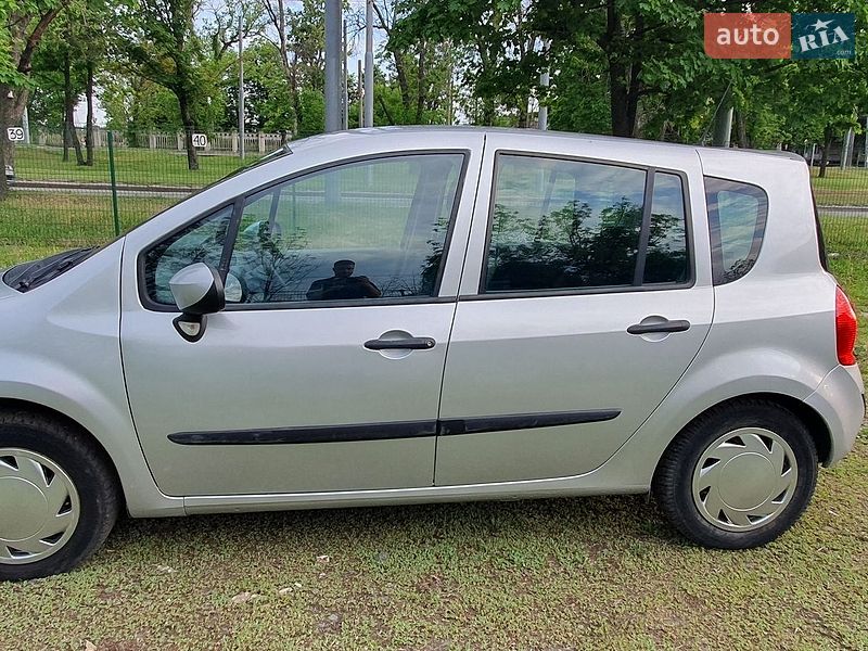 Хетчбек Renault Modus 2008 в Харкові
