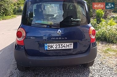 Хэтчбек Renault Modus 2004 в Млинове фото 5 Хэтчбек Renault Modus 2004 в Млинове