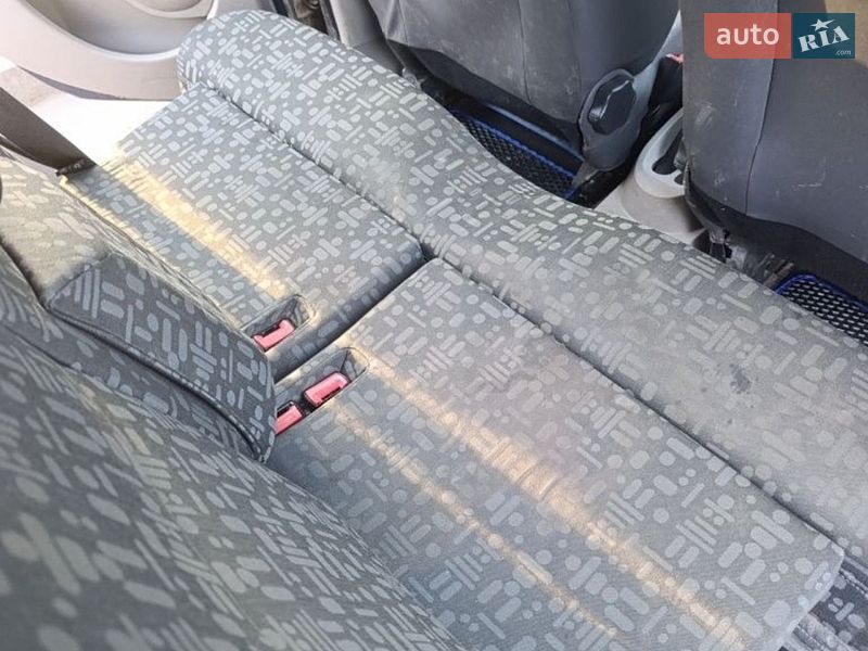 Хэтчбек Renault Modus 2004 в Млинове фото 11 Хэтчбек Renault Modus 2004 в Млинове