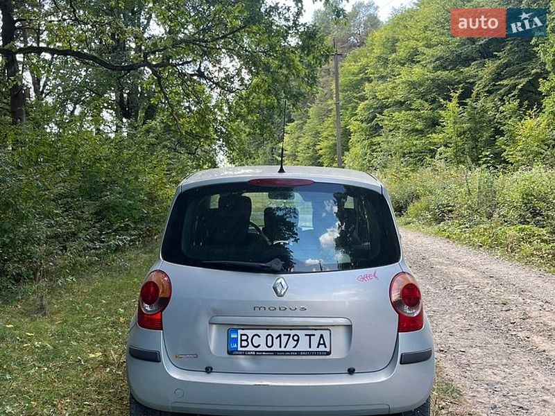 Хэтчбек Renault Modus 2006 в Львове