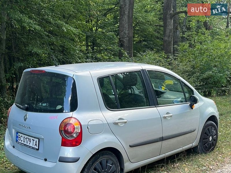 Хэтчбек Renault Modus 2006 в Львове
