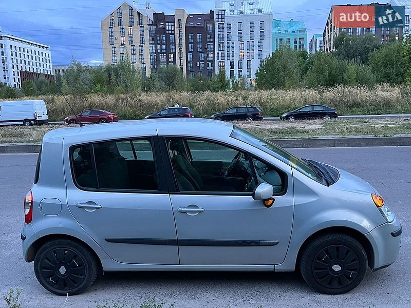 Хэтчбек Renault Modus 2006 в Львове